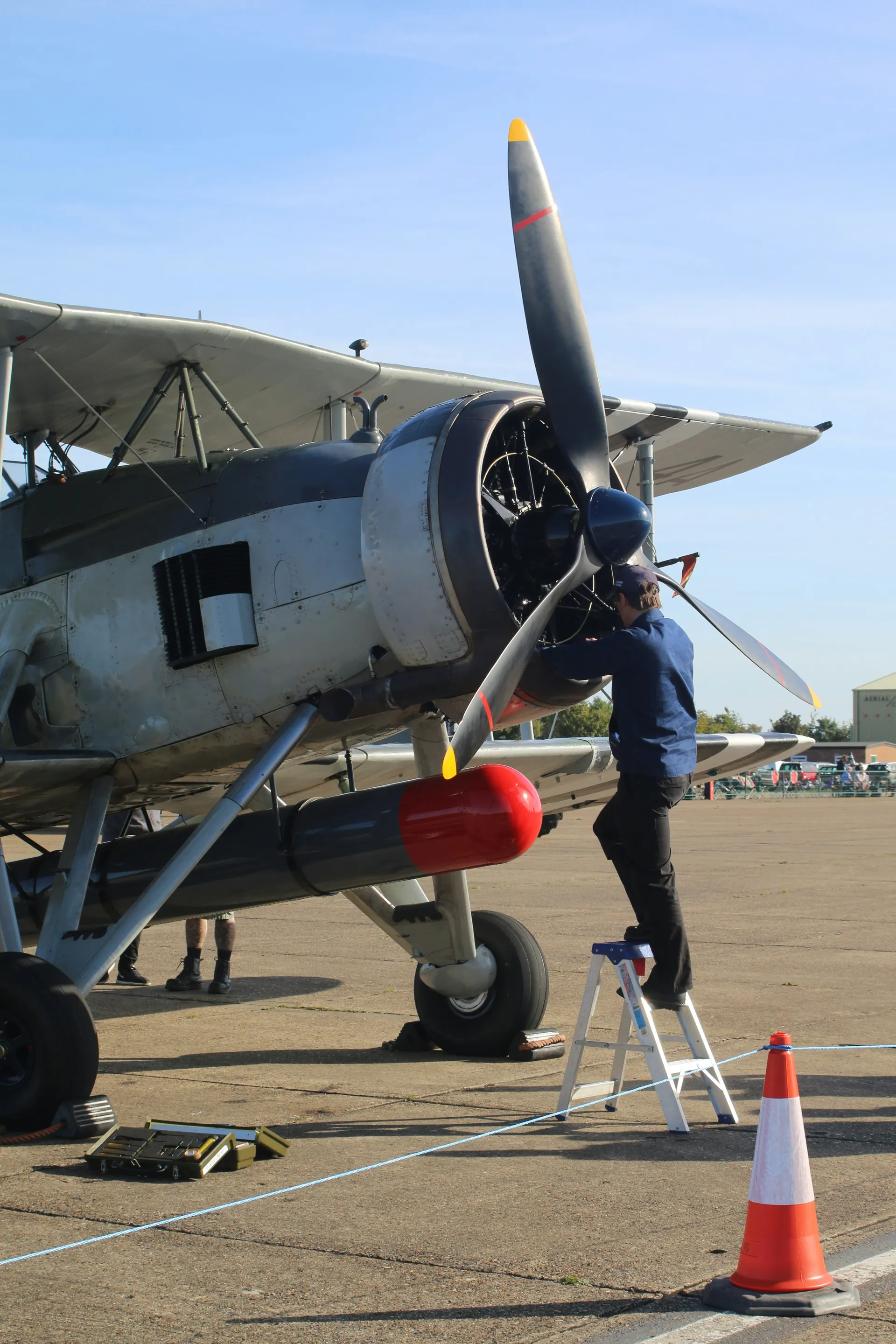 Oil Change - Aircraft maintenance service